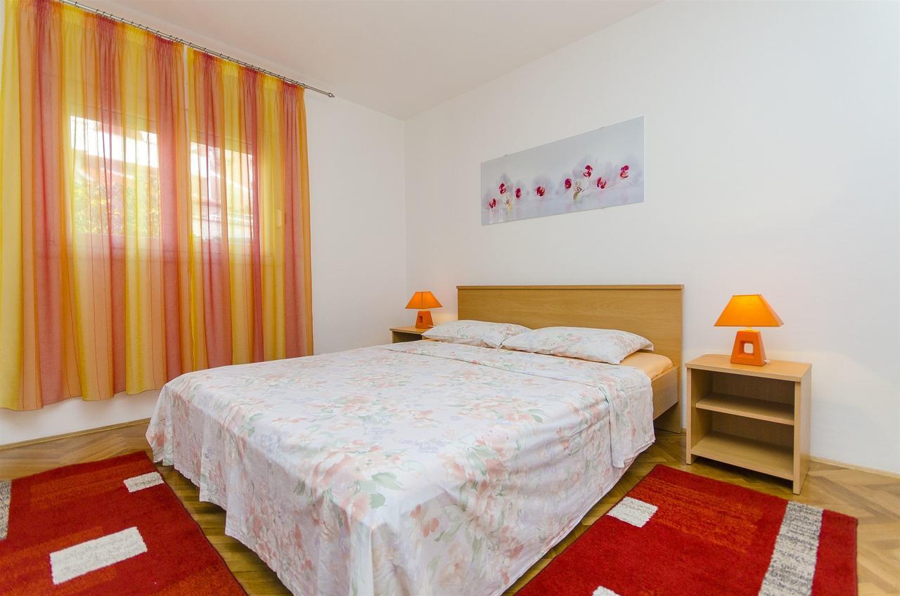 Apartments Karlo Trogir Eksteriør bilde