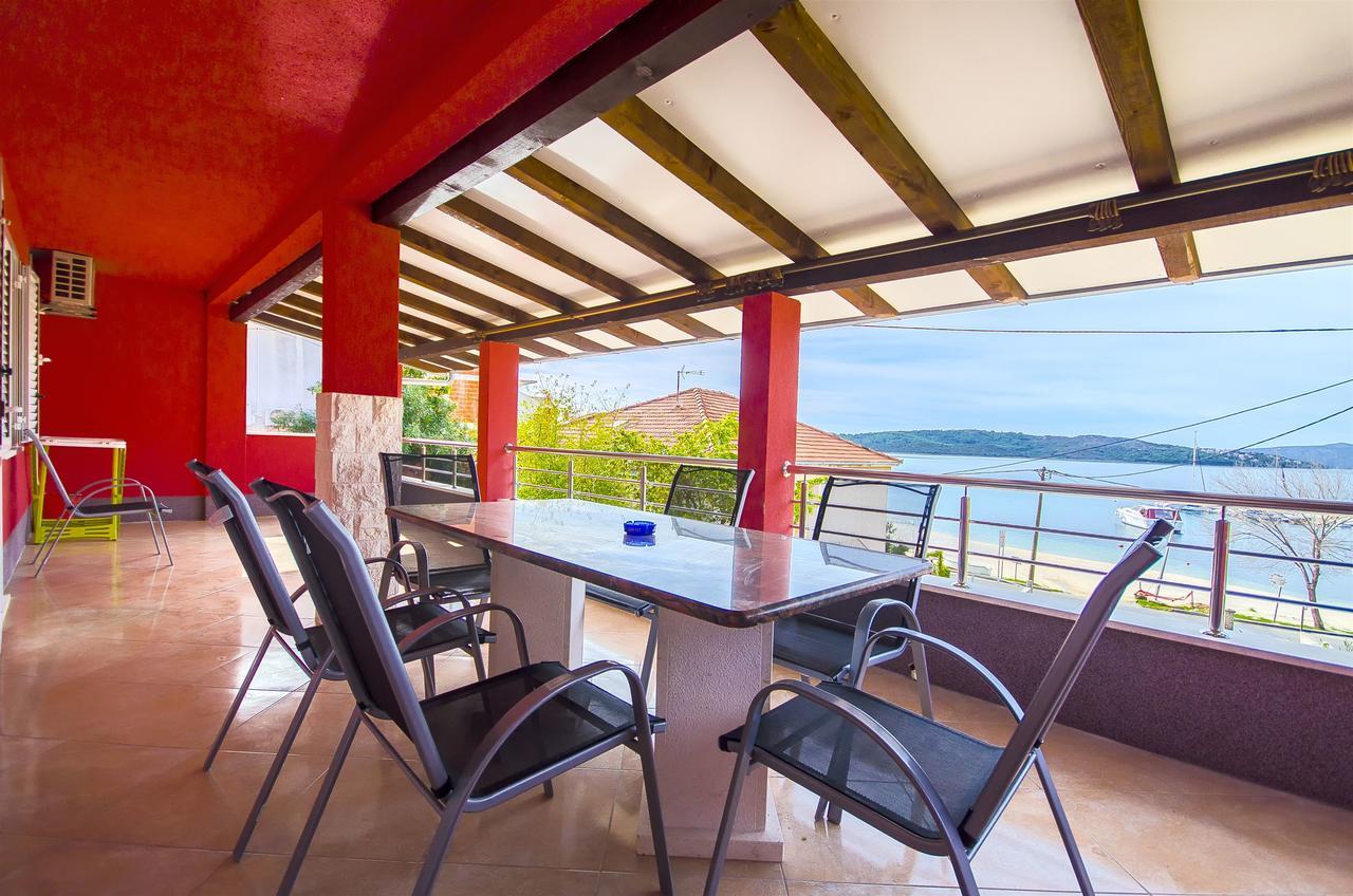 Apartments Karlo Trogir Eksteriør bilde